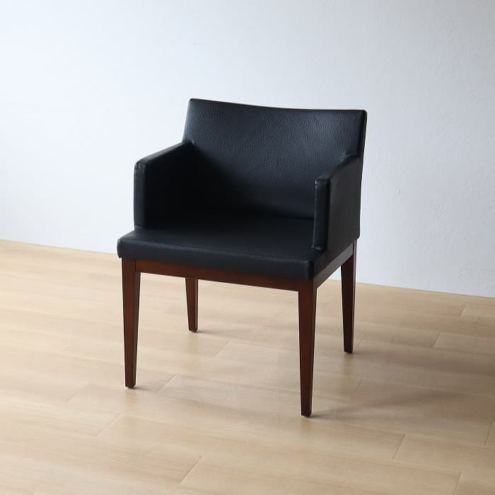 QUON アームチェア ラウンジチェア 肘付イス 木製①