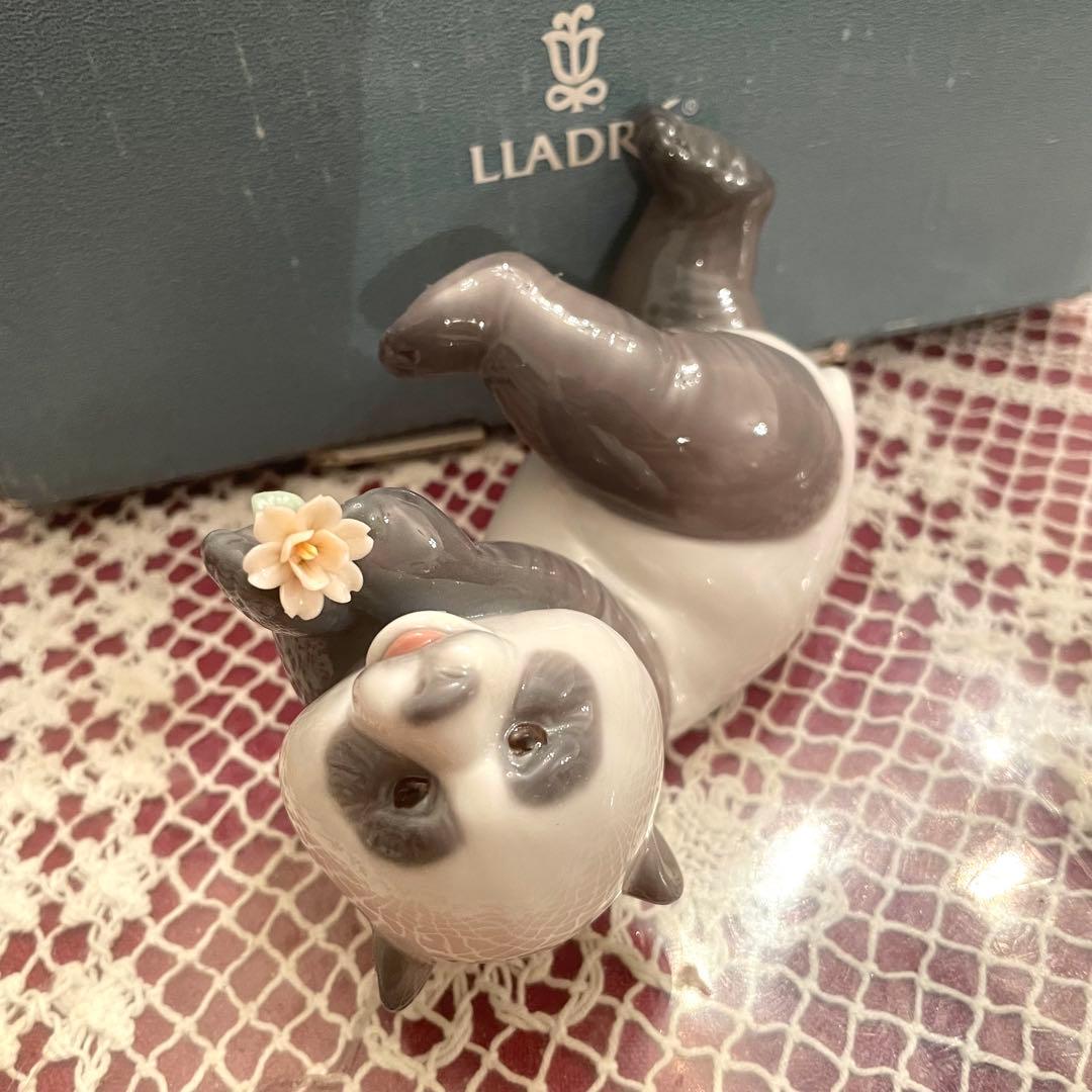 新品　未使用　リヤドロ　パンダ　陶器人形　置物　スペイン製　ビンテージ　花