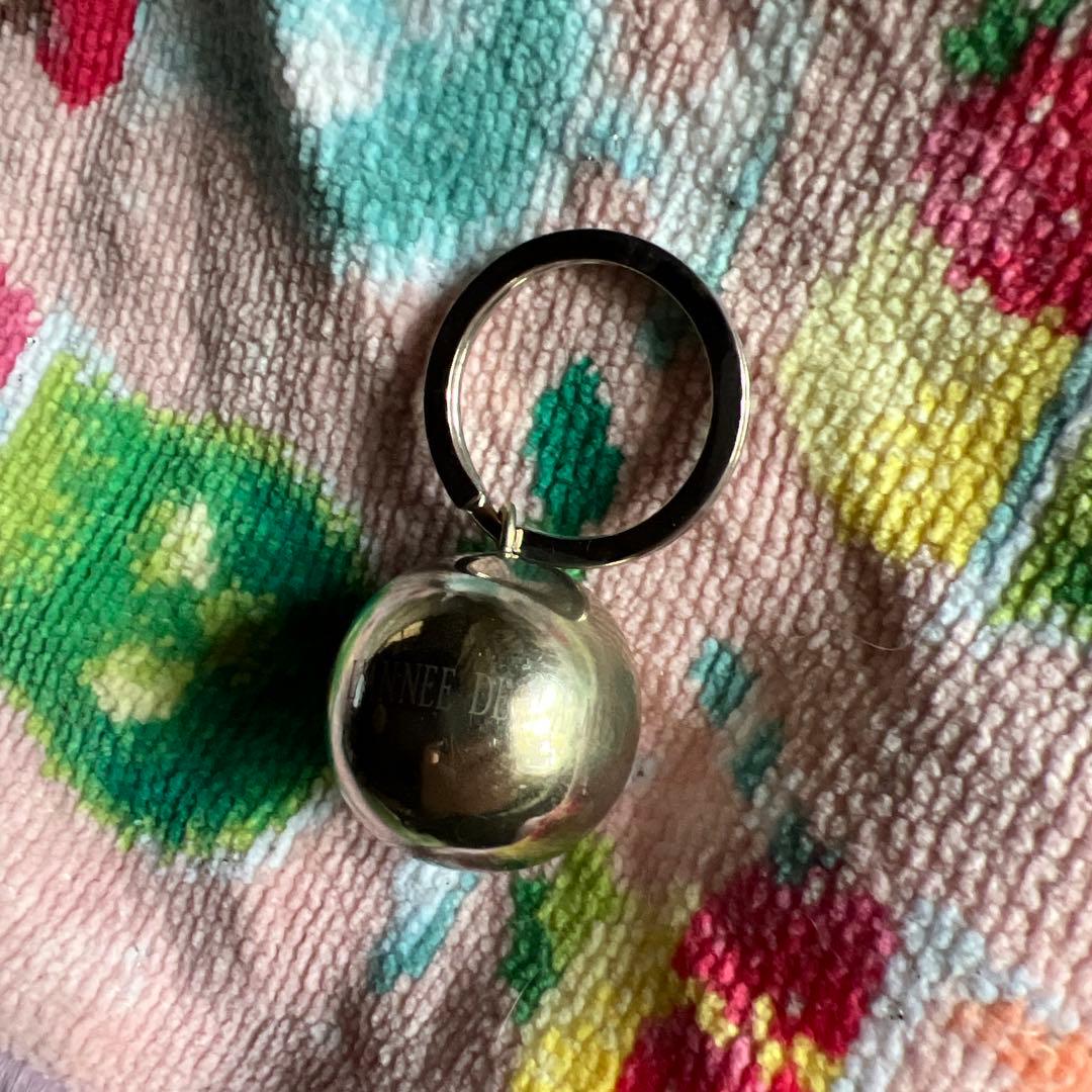 エルメスの珍しい鈴