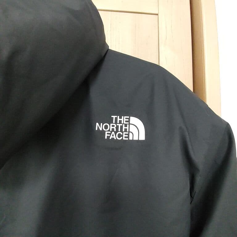 THE NORTH FACE リバーシブルテックエアーフーディ