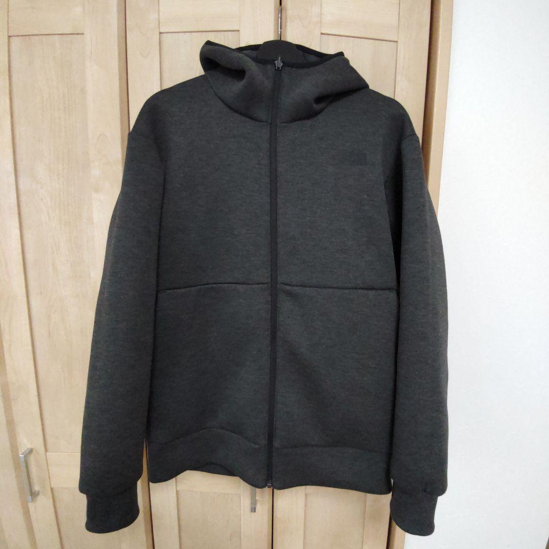 THE NORTH FACE リバーシブルテックエアーフーディ