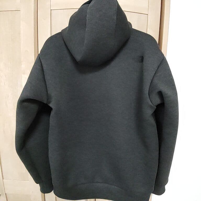 THE NORTH FACE リバーシブルテックエアーフーディ