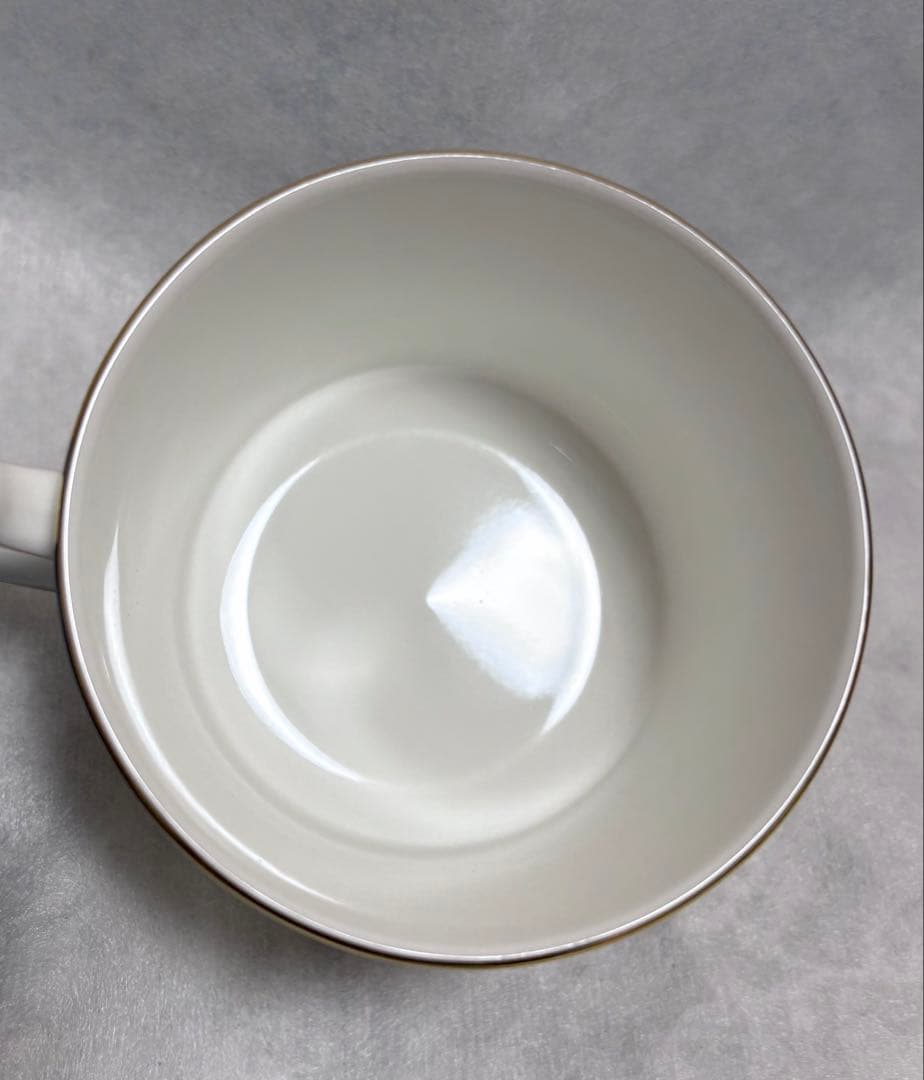 ルネッサンスグレイ ティーカップ&ソーサー と15cmプレート