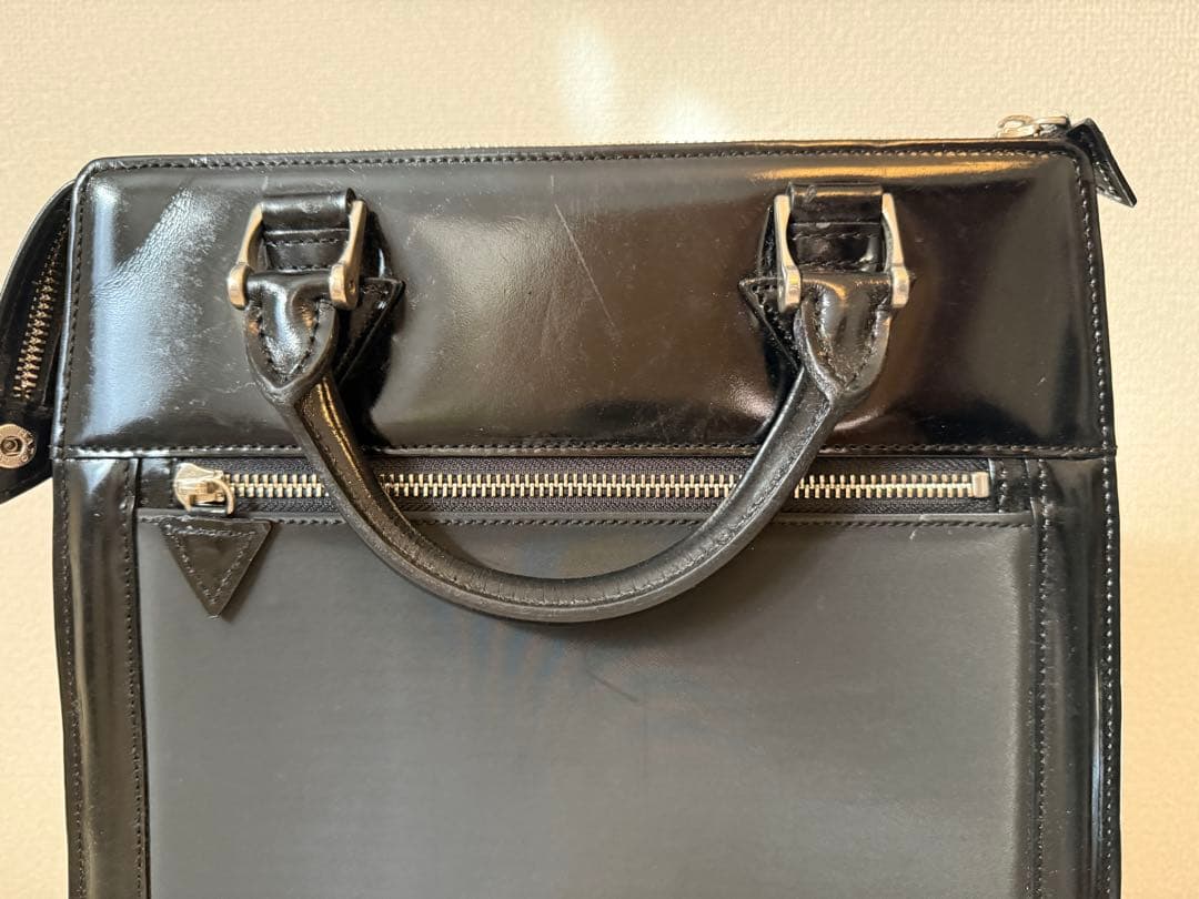 ARNYSレザーバッグ　hender scheme HERMES comoli