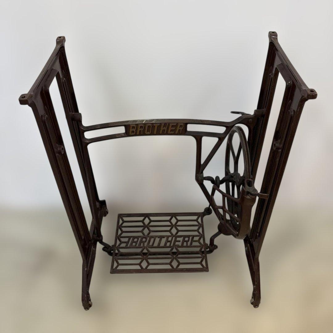 BROTHER 足踏みミシン フレーム