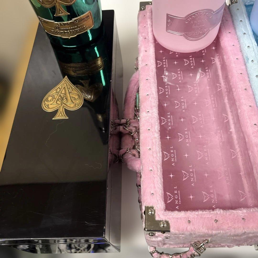 エンジェル　ピンク　ブルー　アルマンド　シャンパン　空箱　空瓶　3本セット