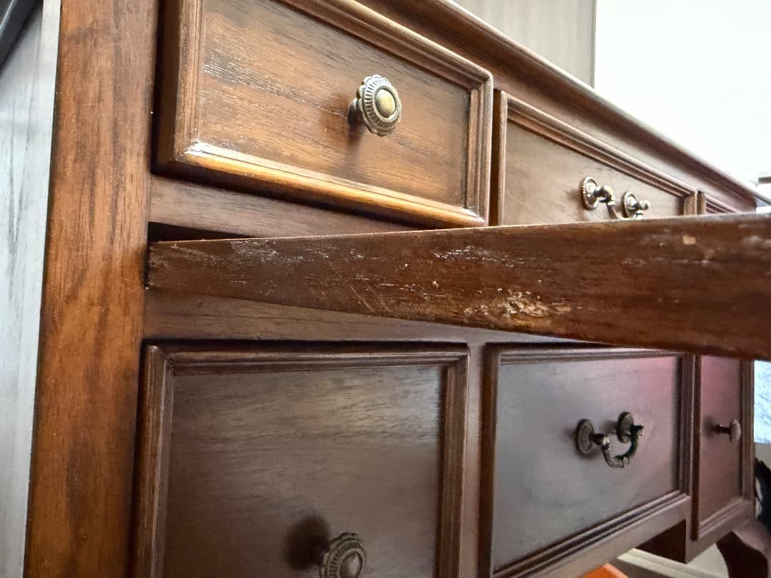 アンティーク調木製ダークブラウンチェスト