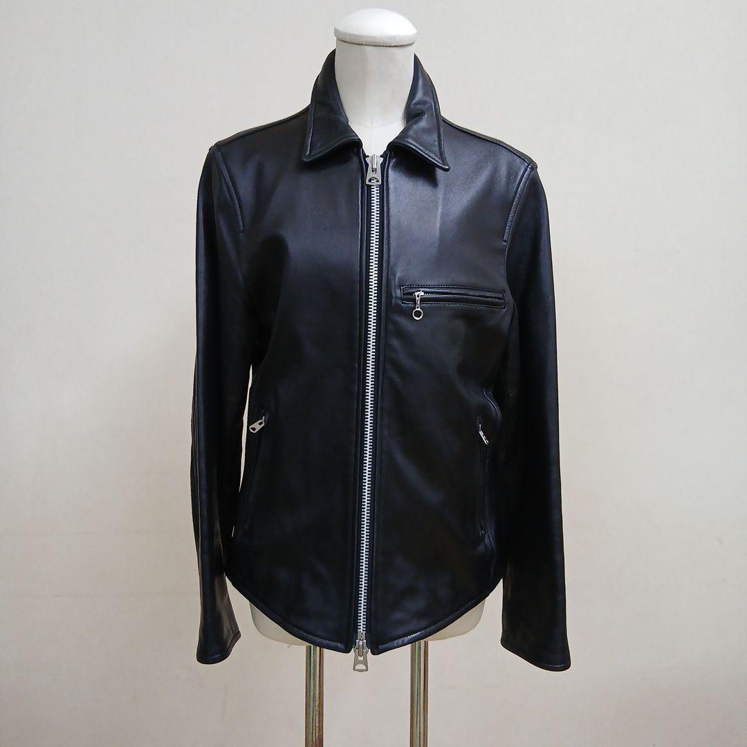 レトログレード襟つきシングルライダースシープスキン