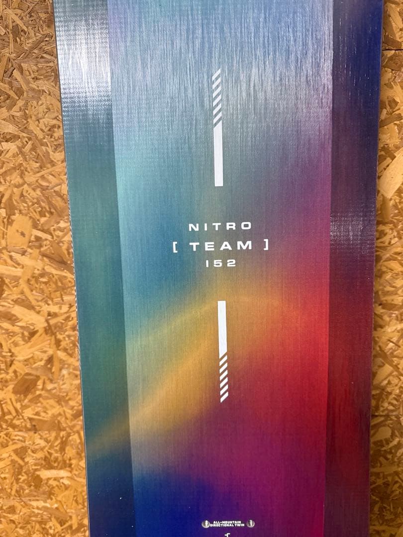 年末までのお値下げ　メンズ スノーボード 板 152cm NITRO TEAM