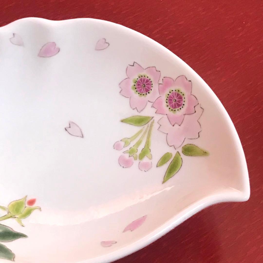 未使用保管品✨九谷焼 稔作 桜 薔薇 三つ足 皿 1枚✨さくら バラ 取り皿