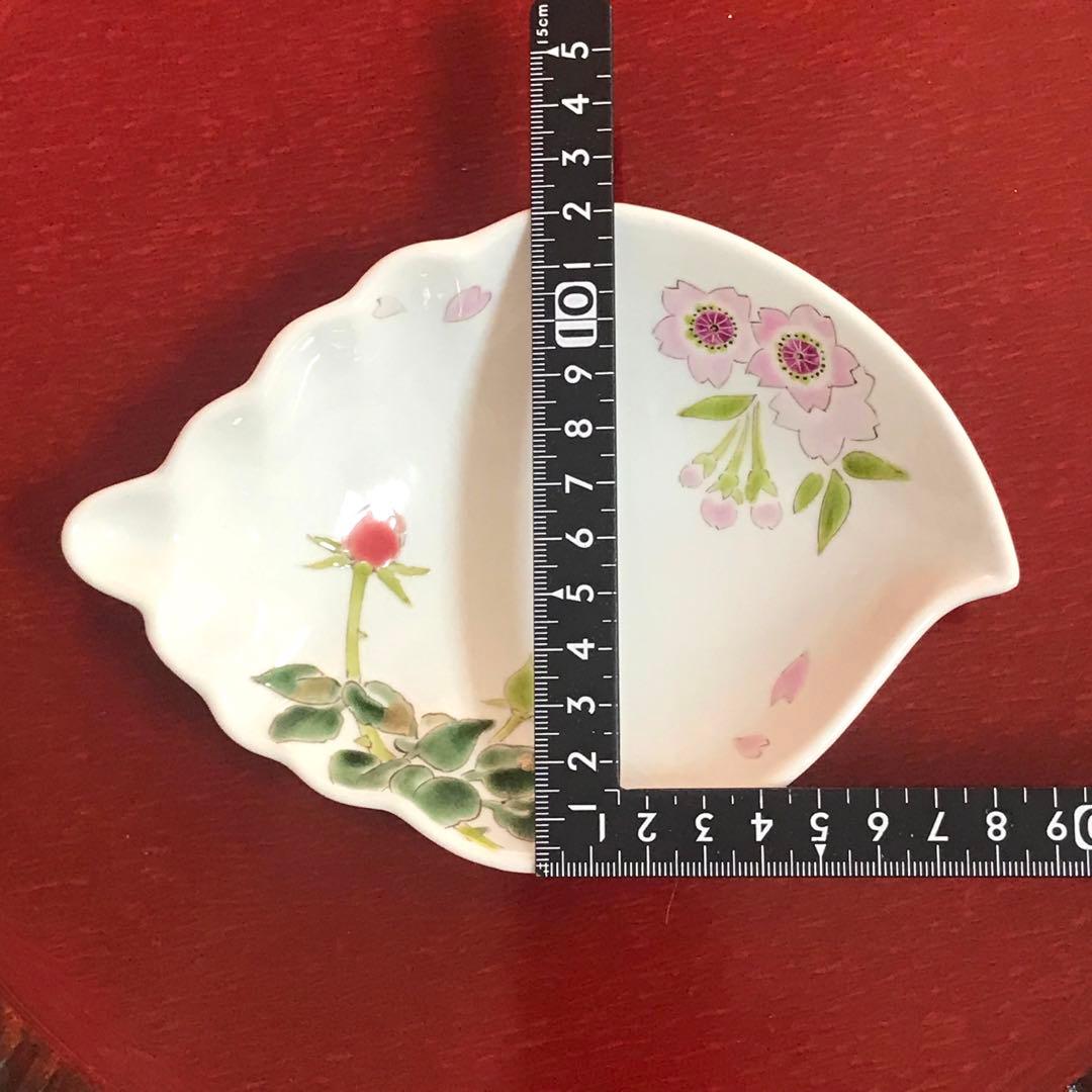 未使用保管品✨九谷焼 稔作 桜 薔薇 三つ足 皿 1枚✨さくら バラ 取り皿