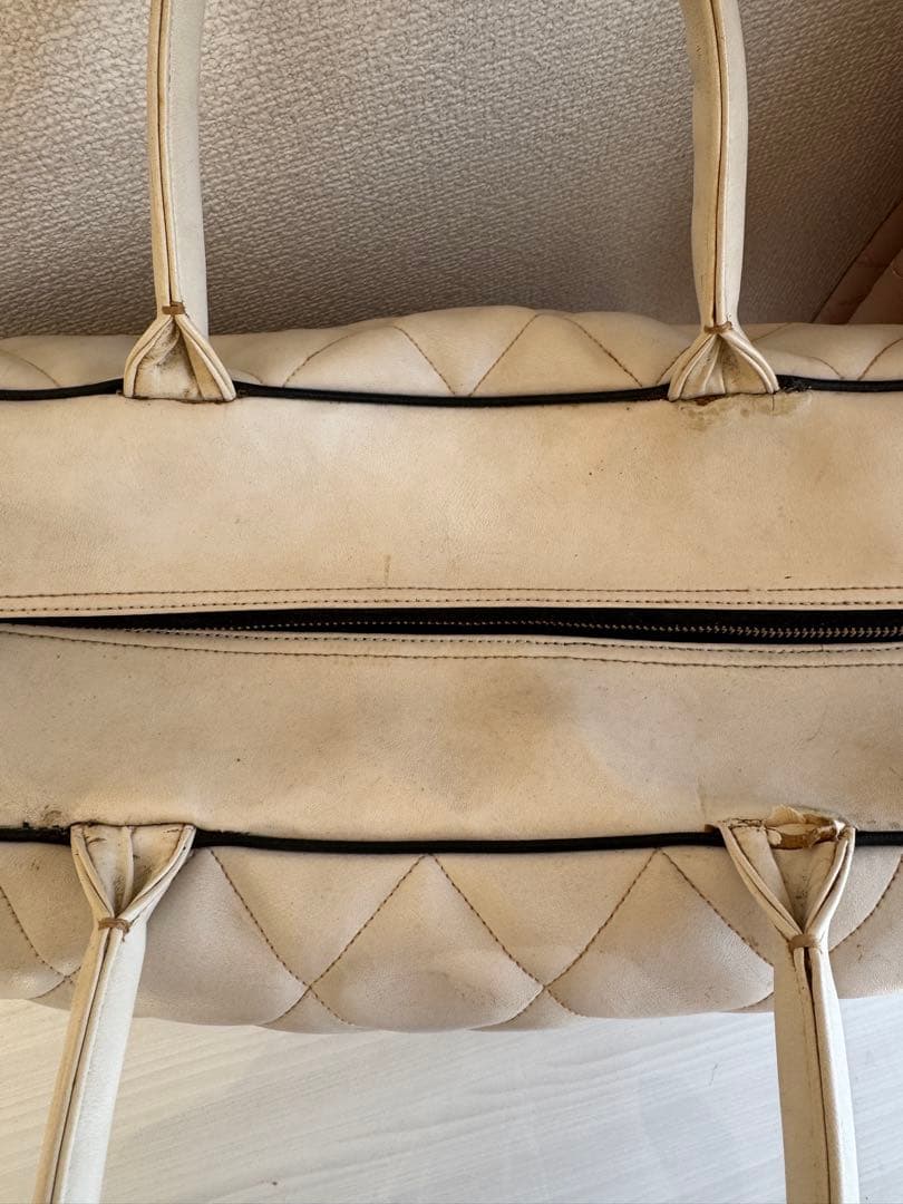 CHANEL ボストンバッグ ホワイト キルティング