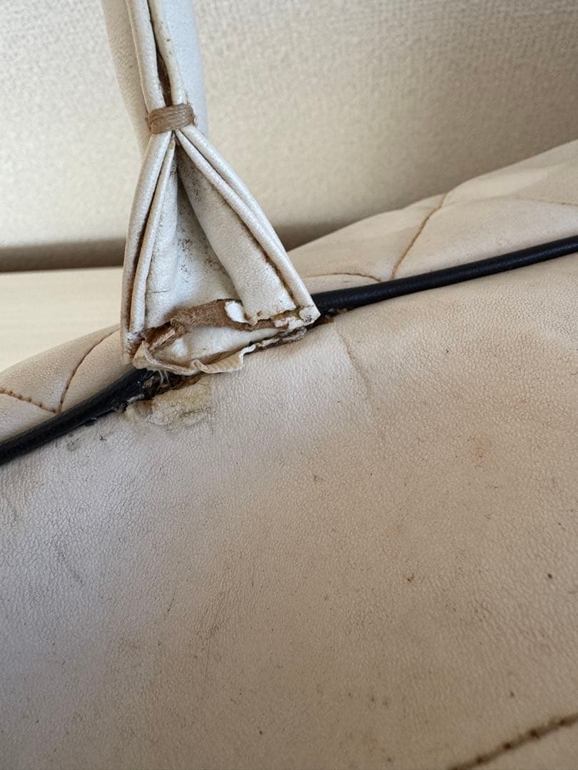 CHANEL ボストンバッグ ホワイト キルティング