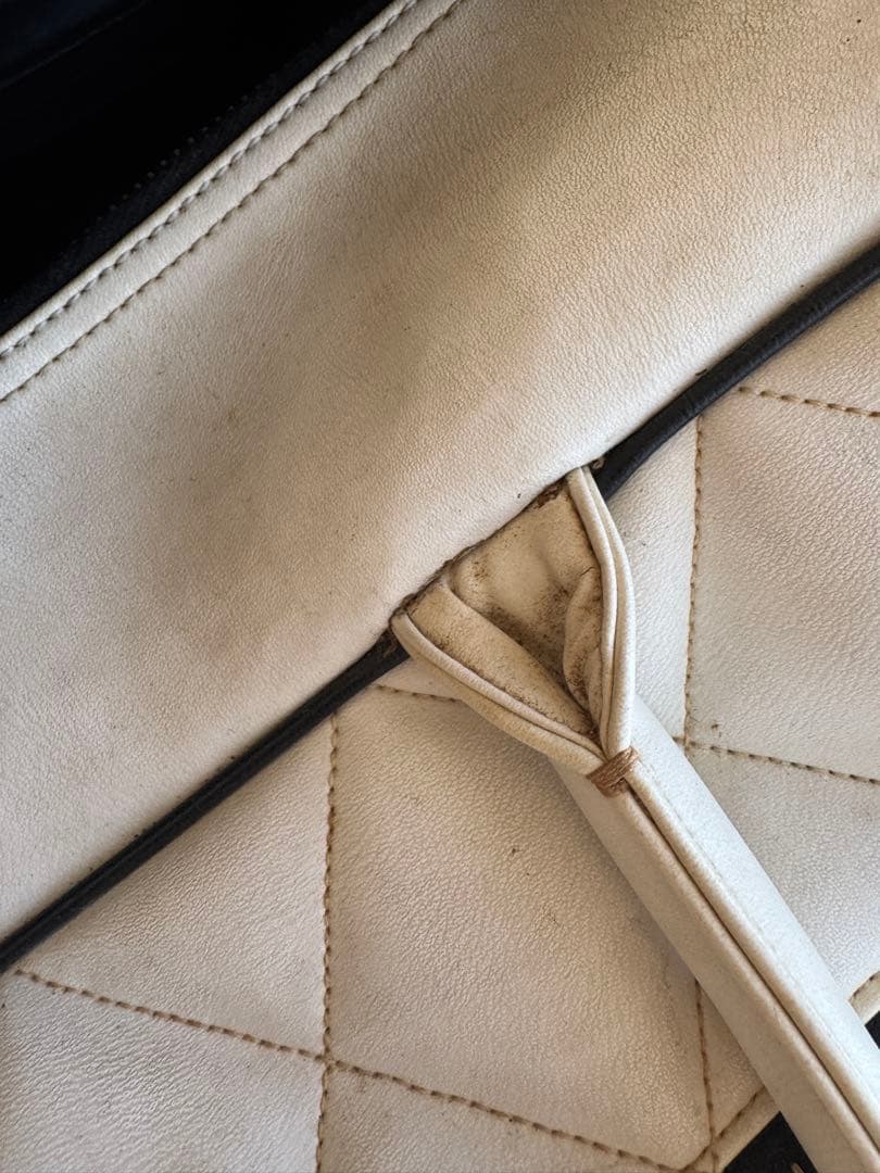 CHANEL ボストンバッグ ホワイト キルティング