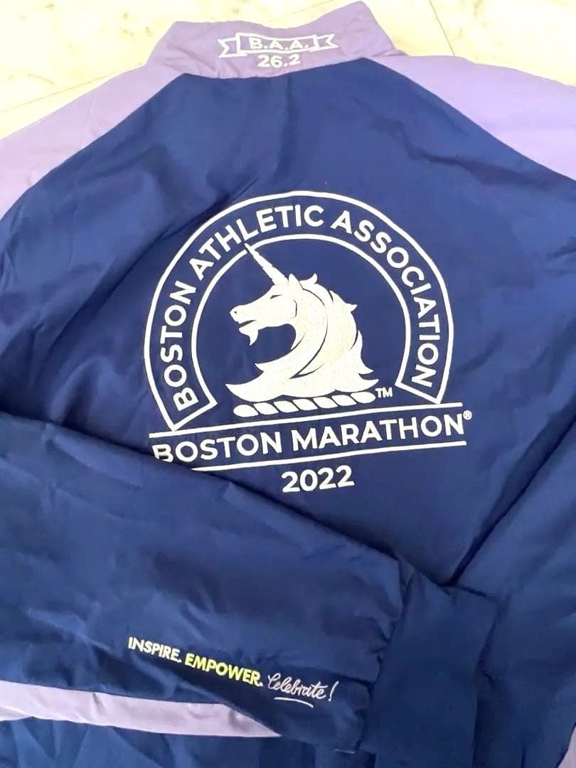 【美品】adidas ボストンマラソン 2022 ウィンドブレーカー　現地購入