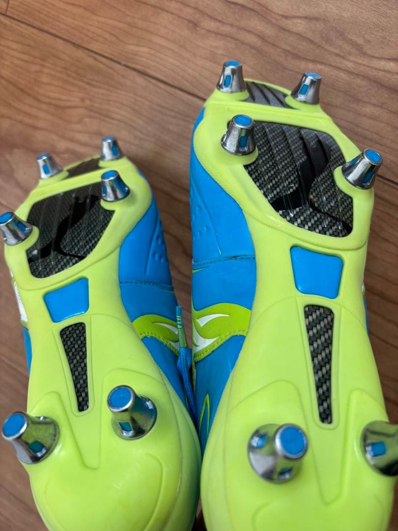 酒井宏樹選手　実使用サイン入りスパイク