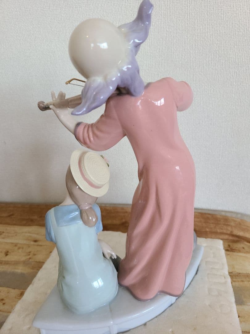 LLADRO リヤドロ　バイオリンを弾くピエロと少女と子犬　陶器　人形　置物