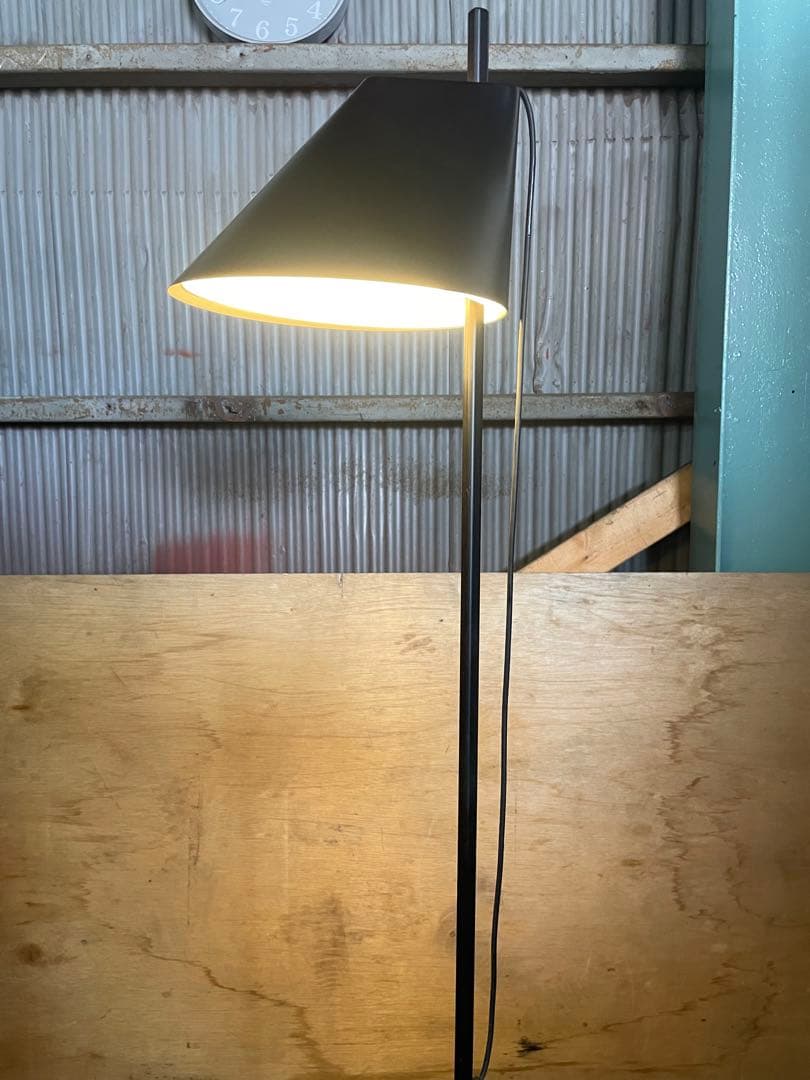 Louis Poulsen ルイスポールセンyuh フロアライト