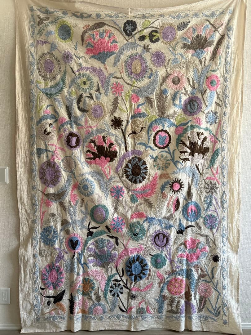 「新品未使用」　スザニ刺繍　スザニ　インドスザニ　手刺繍　インド　一点もの