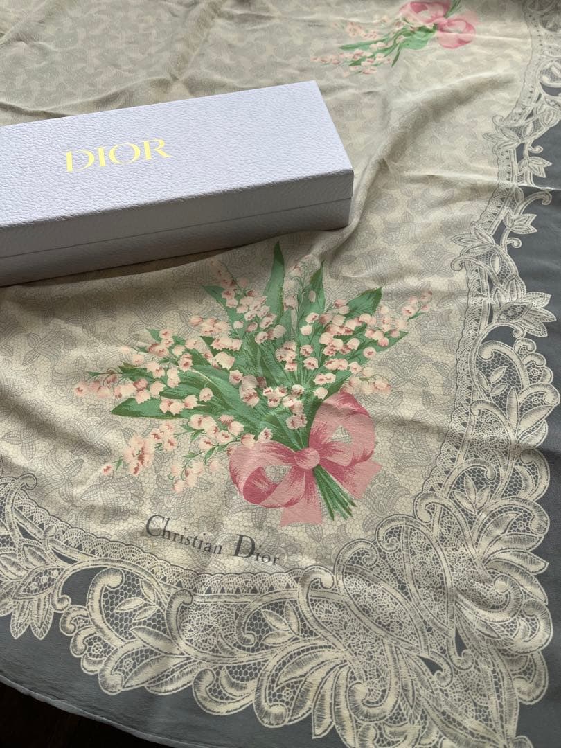 【極美品】ChristianDior 花束プリント スカーフ　綿100%