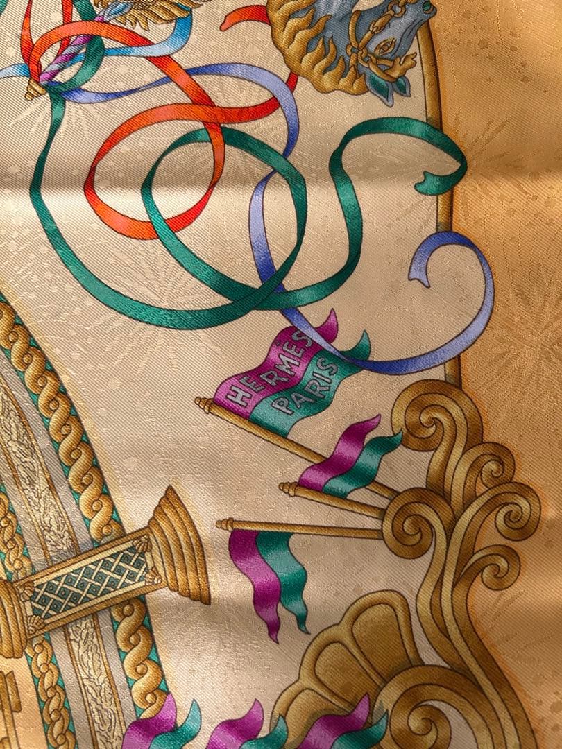 Hermès エルメスシルクスカーフ