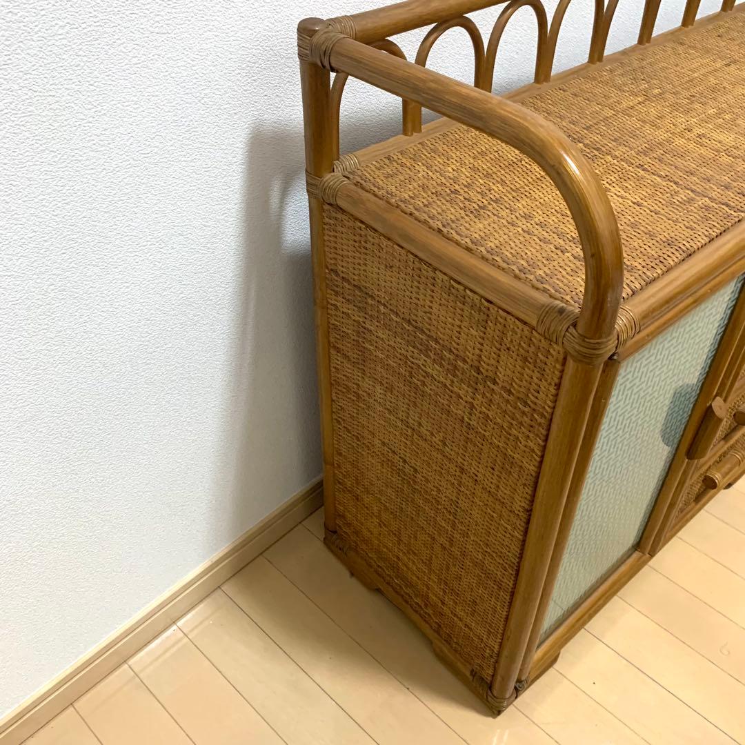 ラタン 籐家具 サイドボードチェスト 4段 ヴィンテージ ガラス扉
