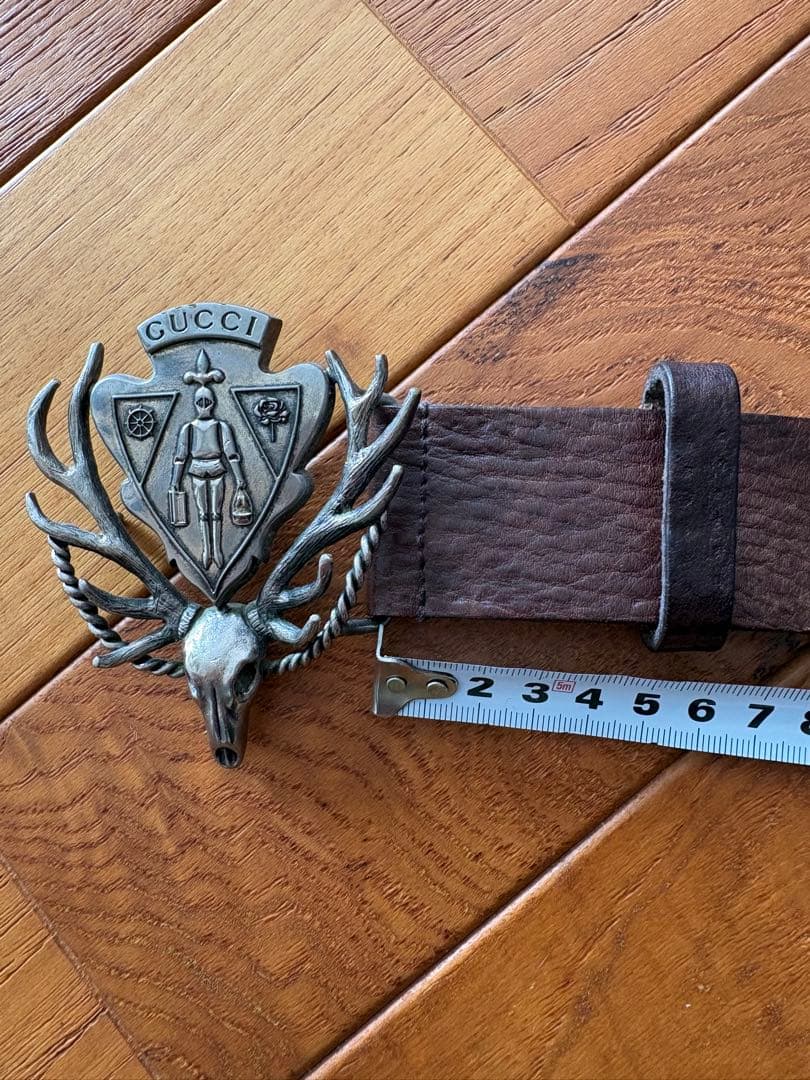GUCCI グッチ　ディアクレスト　バックル大きめ　ブラウン