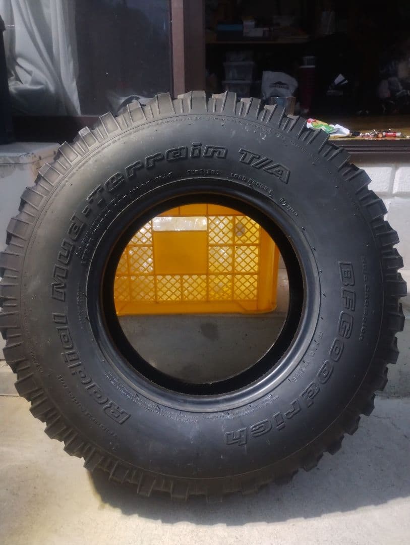 さわやか BFGoodrich Mud-Terrain 235/85R16