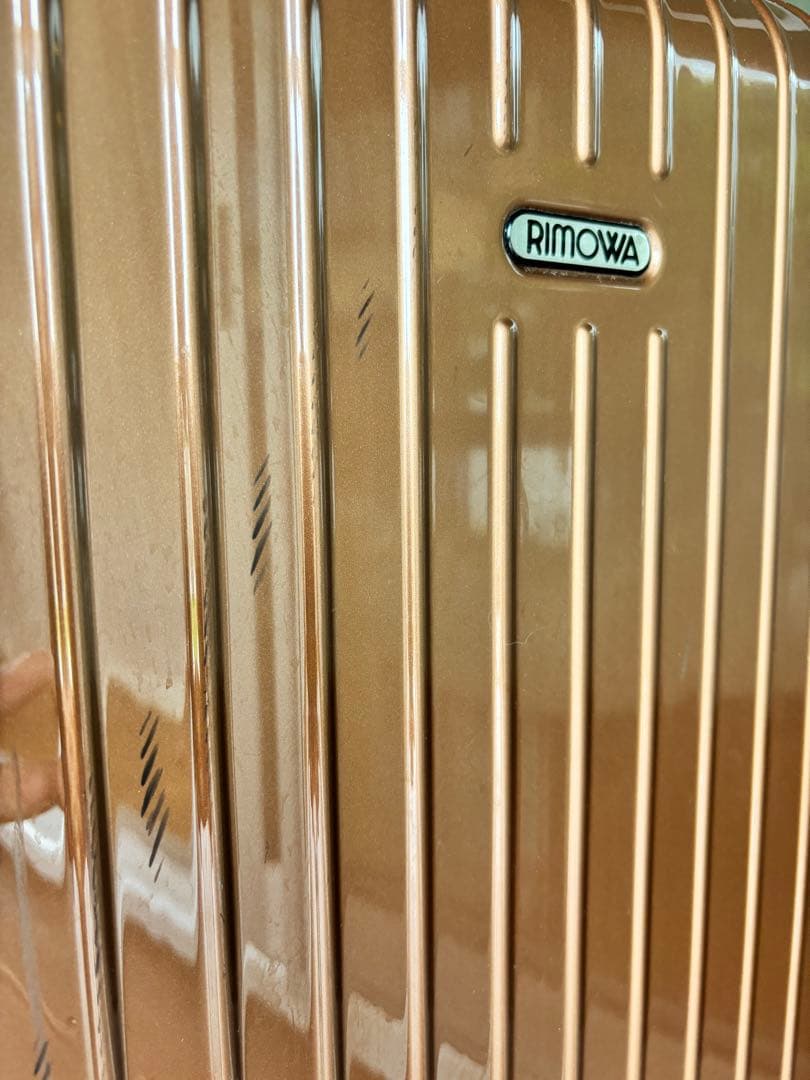 リモワ　サルサエアー　84L 4輪 スーツケース