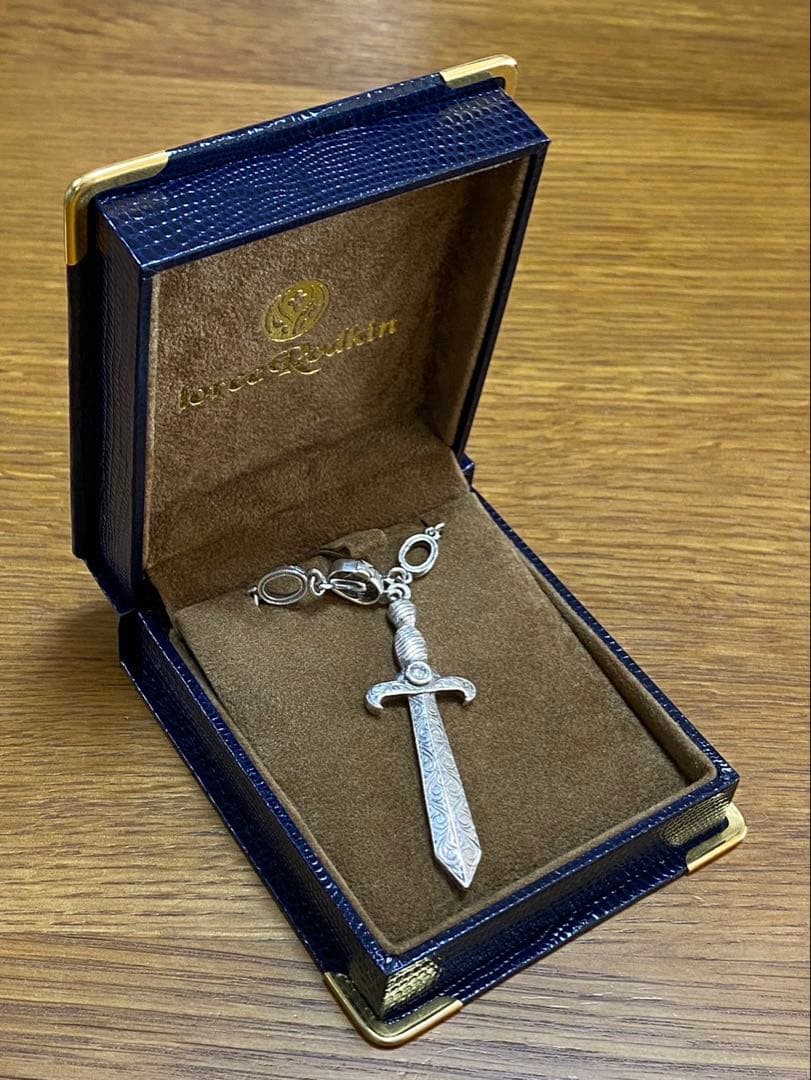 Loree Rodkin 剣デザイン ネックレス