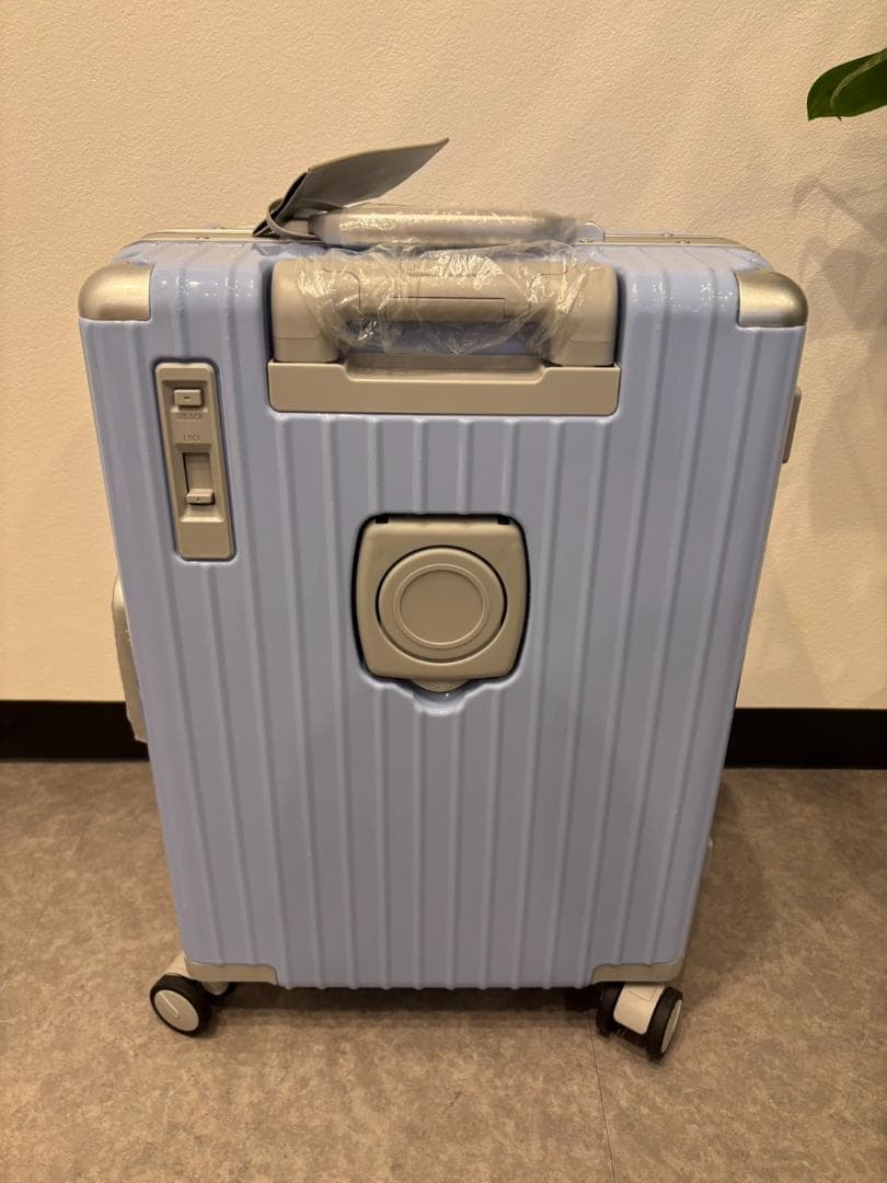 リベティ多機能キャリーケース【エナメルスカイブルー Sサイズ】