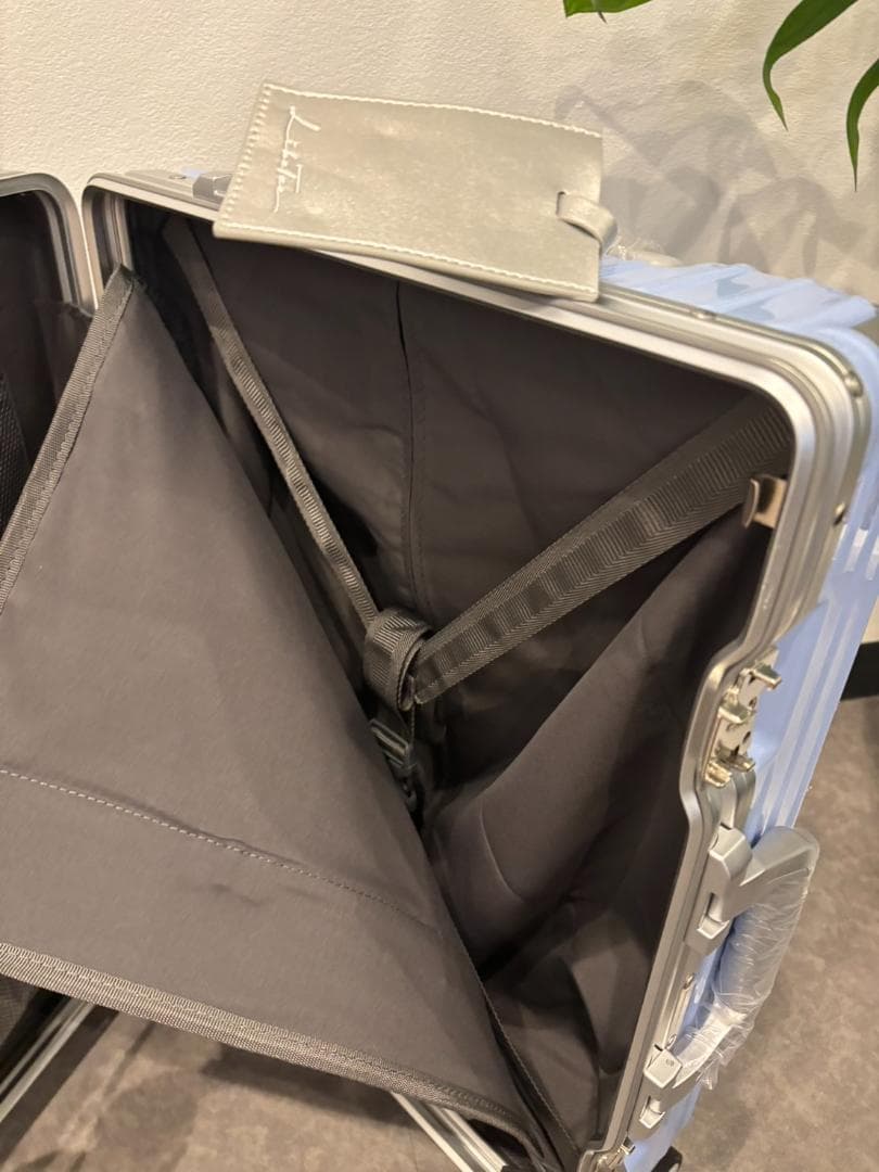 リベティ多機能キャリーケース【エナメルスカイブルー Sサイズ】