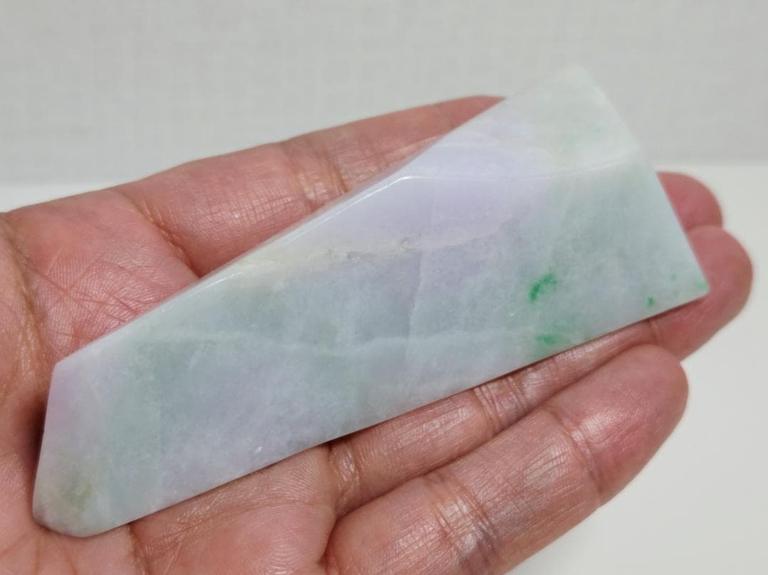 高透過・ラベ 125g 翡翠 ヒスイ 鑑賞石 原石 自然石 誕生石 鉱物 鉱石