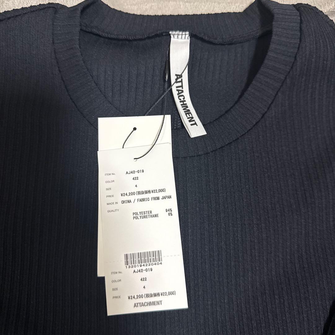 【新品】アタッチメント　プリーツカットソー　XLサイズ