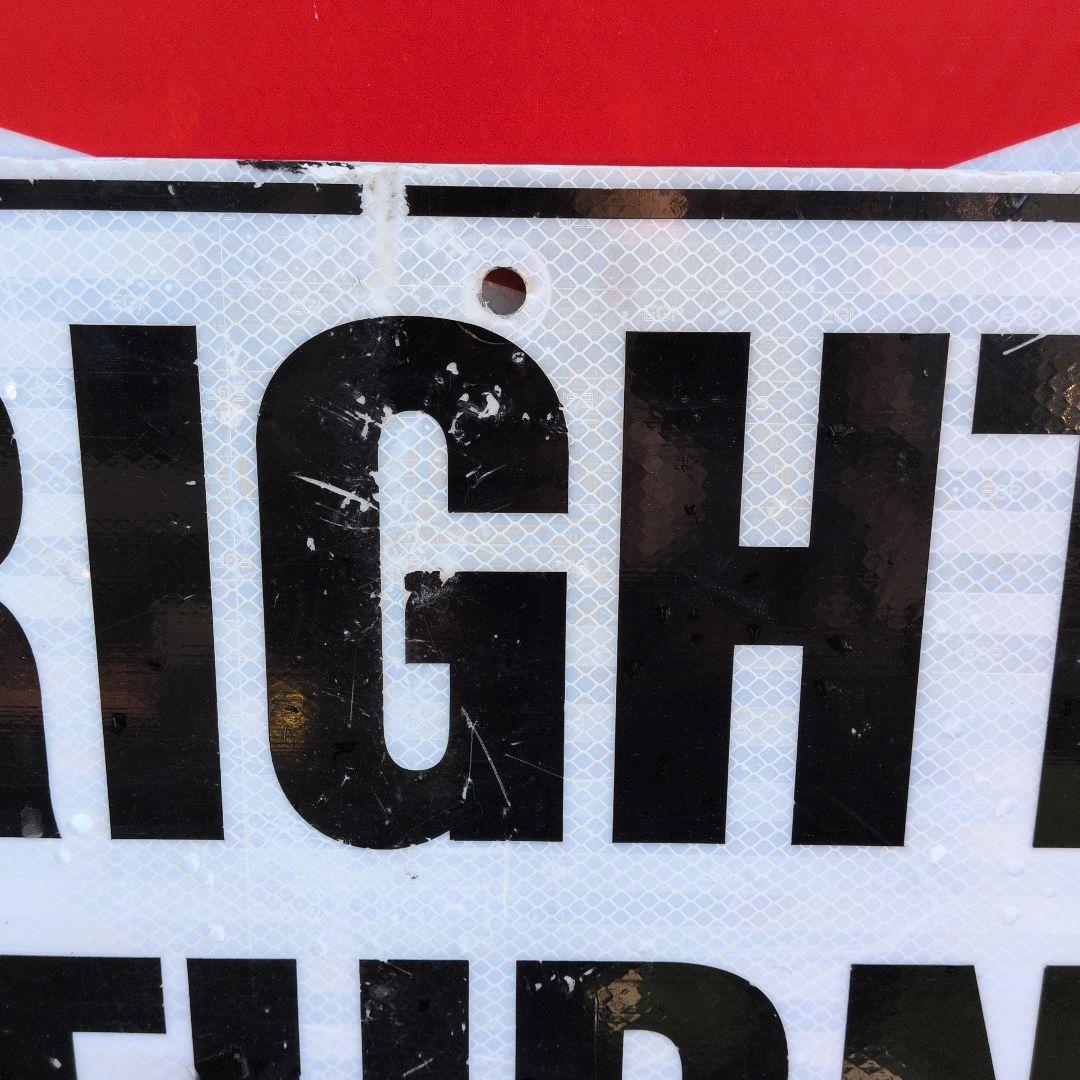 アメリカ　ロードサイン　道路標識