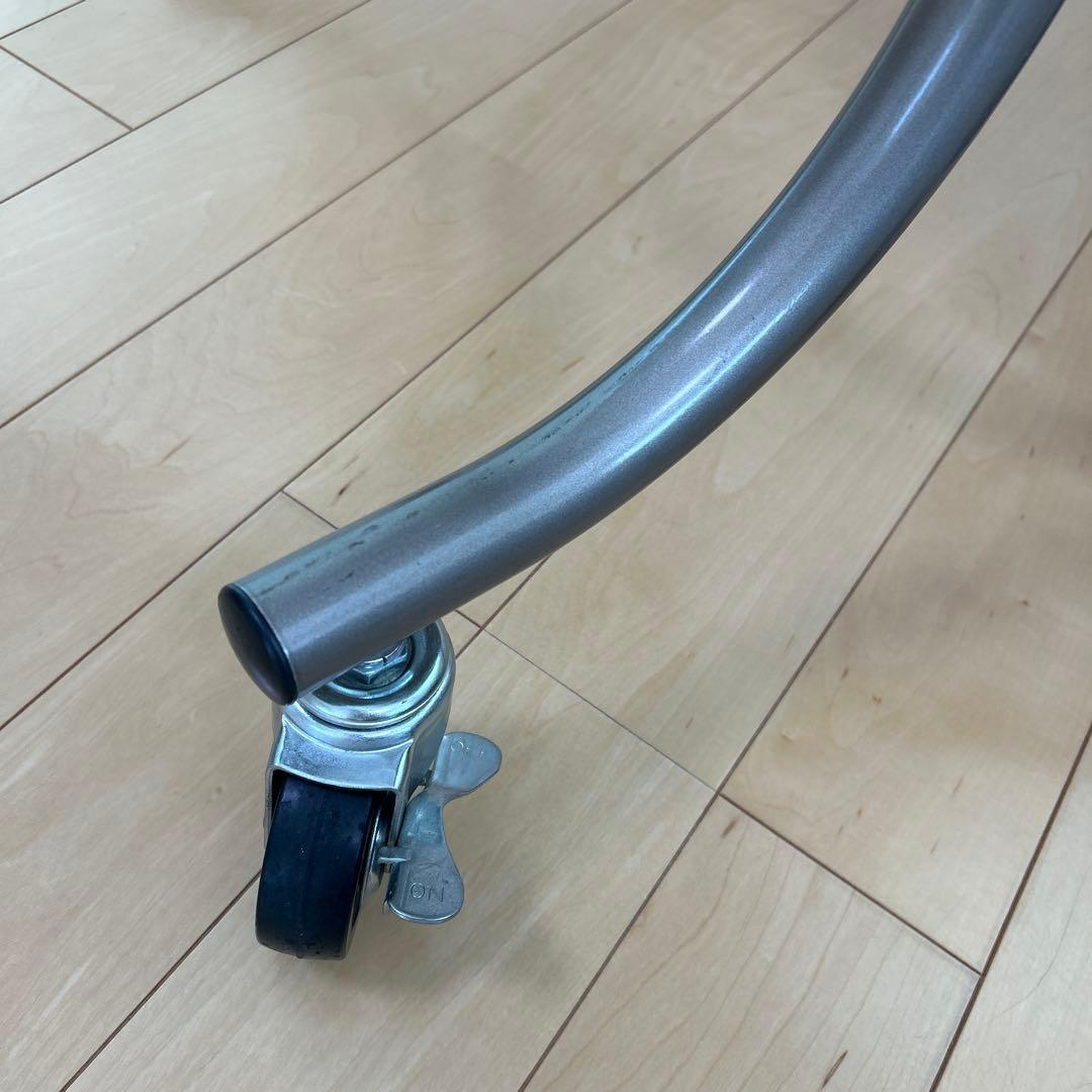 フライト式円型テーブル　折りたたみテーブル　直径120cm 丸テーブルキャスター