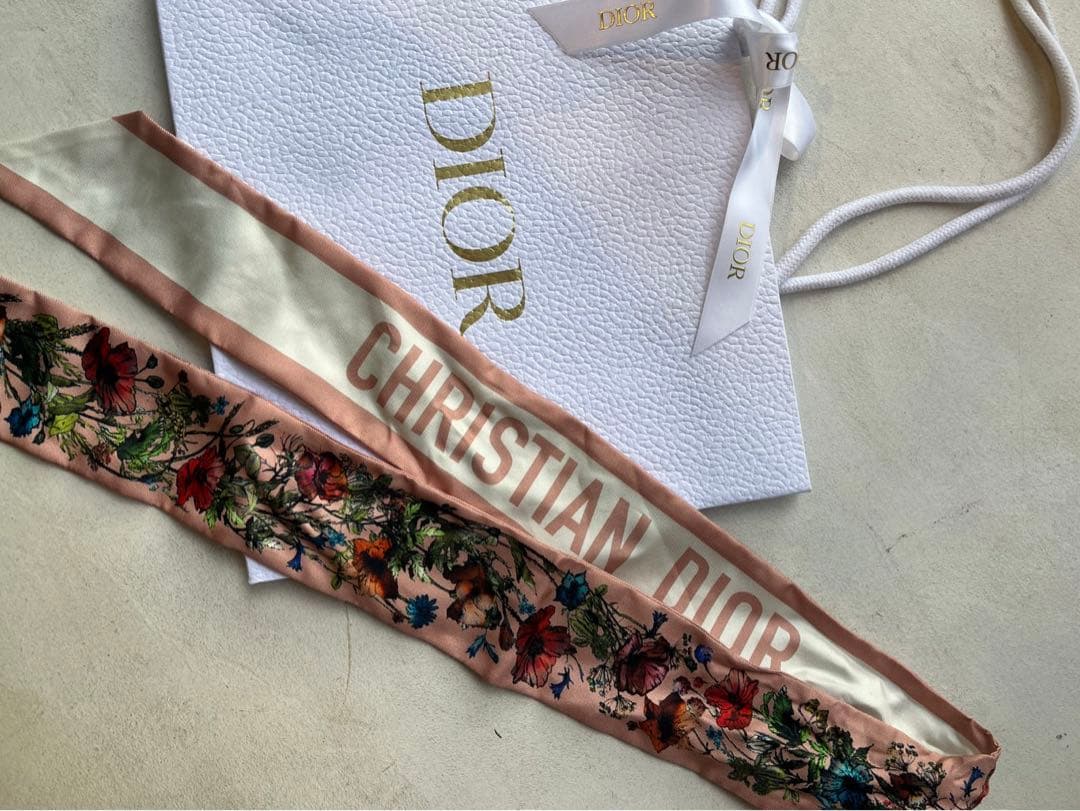 【美品】Christian Dior 花柄ピンク　リボンスカーフ　ミッツァ