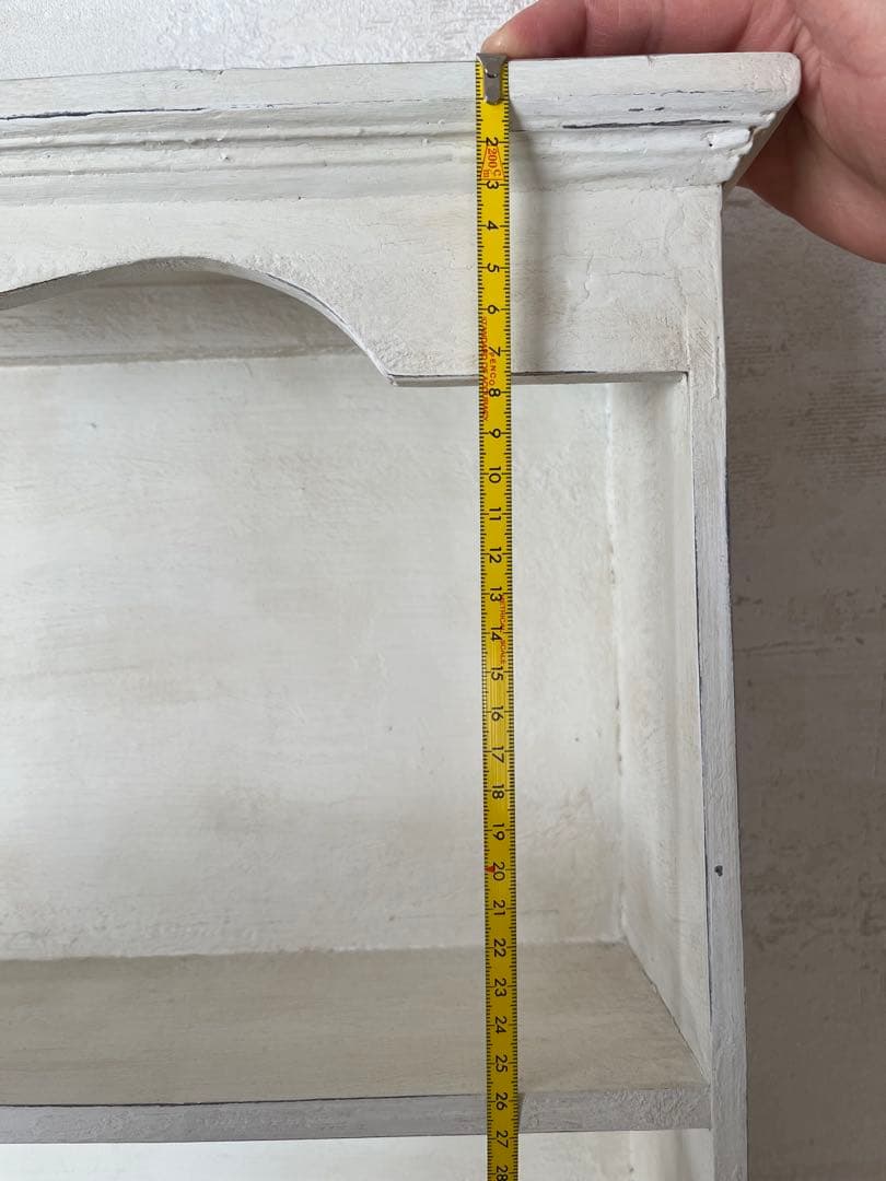 壁掛け飾り棚フック付き　アンティーク風