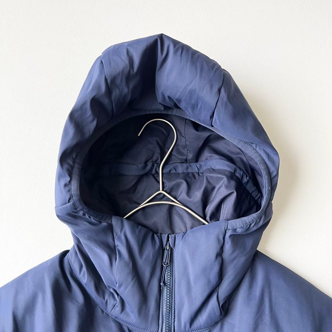 4933 アークテリクス　プロトンLTフーディ　パーカー 中綿ジャケット　M 紺