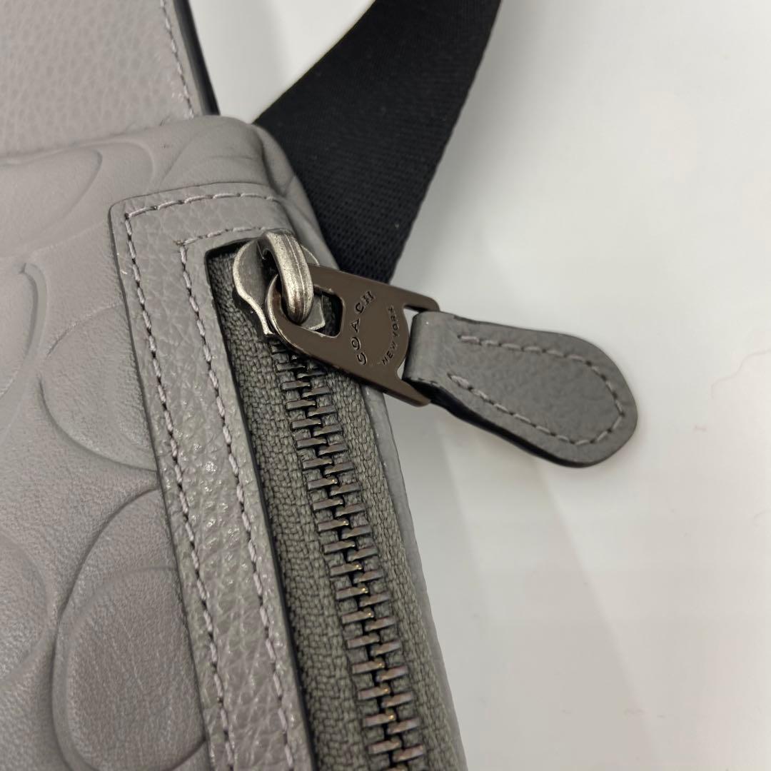 未使用級✨　コーチ ドミニク スリング パック シグネチャー レザー グレー