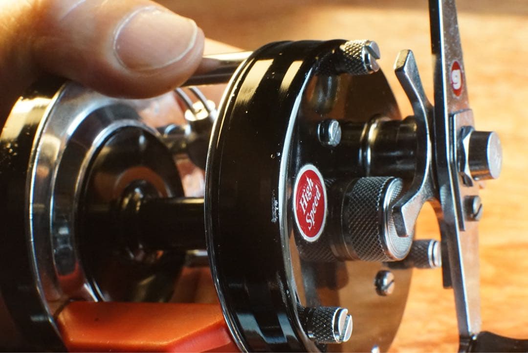 ABU アンバサダー 5600C メンテ済 フレーム修正済