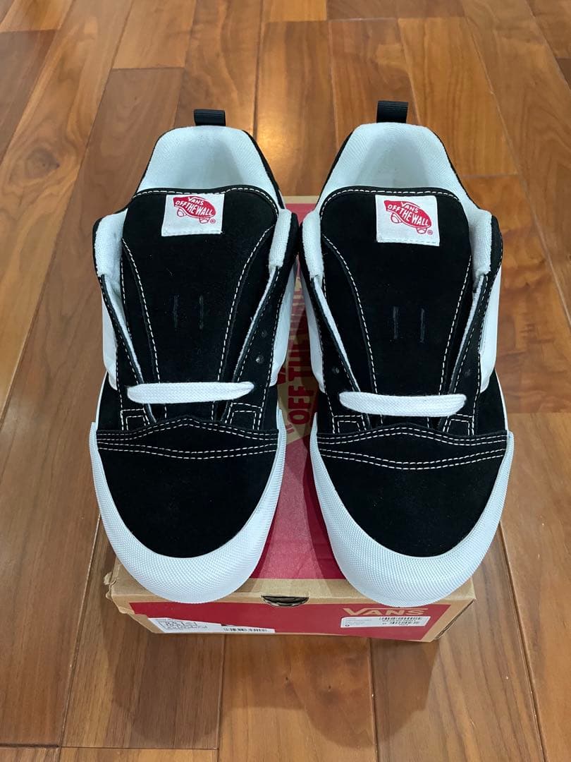 靴 VANS KNU SKOOL