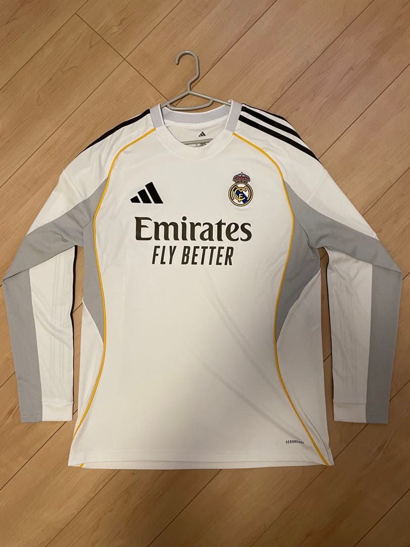 25-26 レアル・マドリード　ホーム　長袖 ユニフォーム