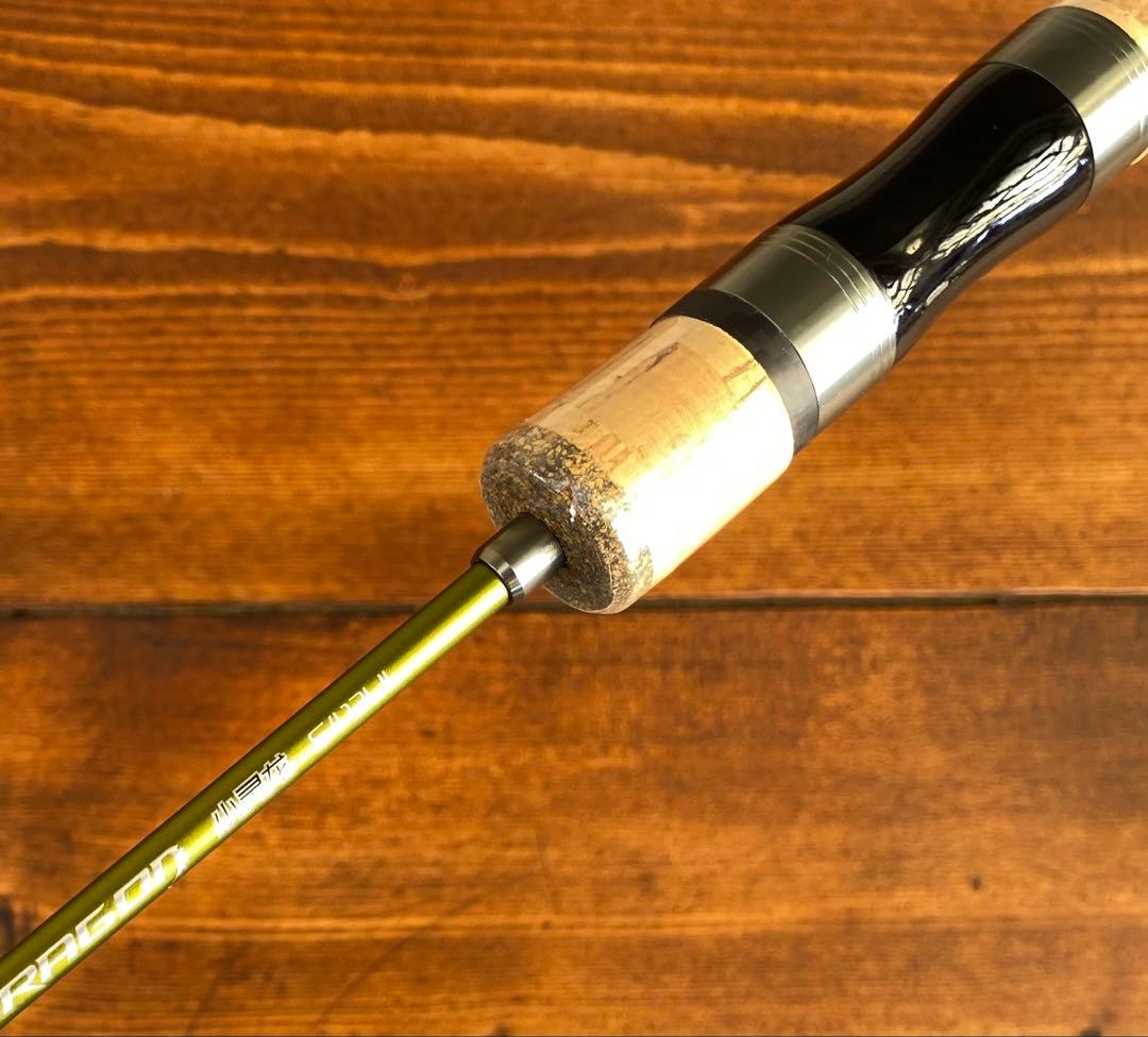 トラウトロッド　S412UL 渓流釣り　スピニングロッド　山女魚 カーボンロッド