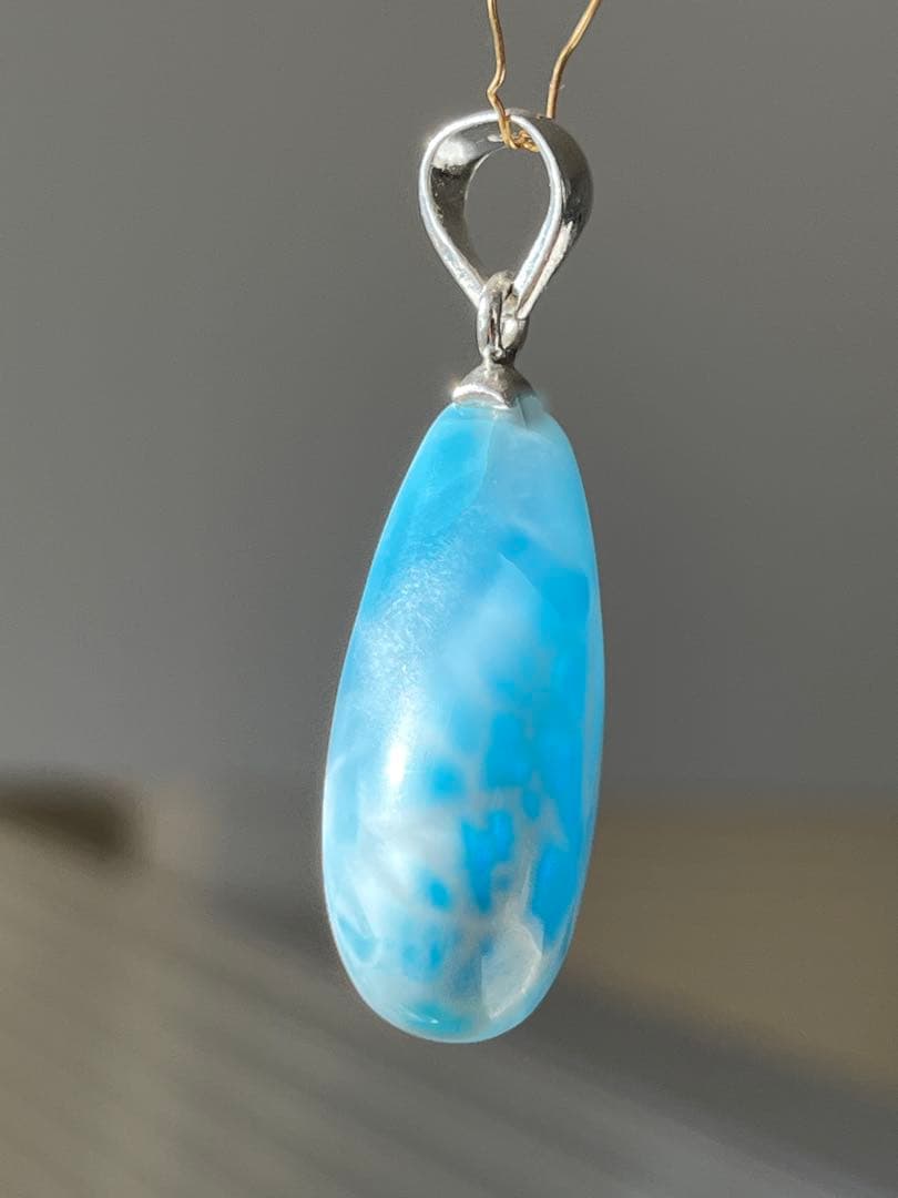 天然石☆高品質！ラリマーしずく型ペンダントップ☆透明感高いブルー＆模様が美しい！