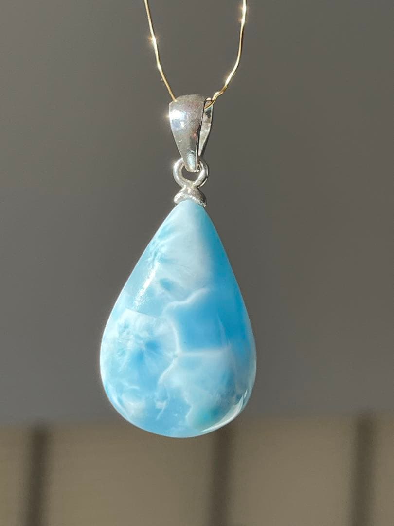 天然石☆高品質！ラリマーしずく型ペンダントップ☆透明感高いブルー＆模様が美しい！