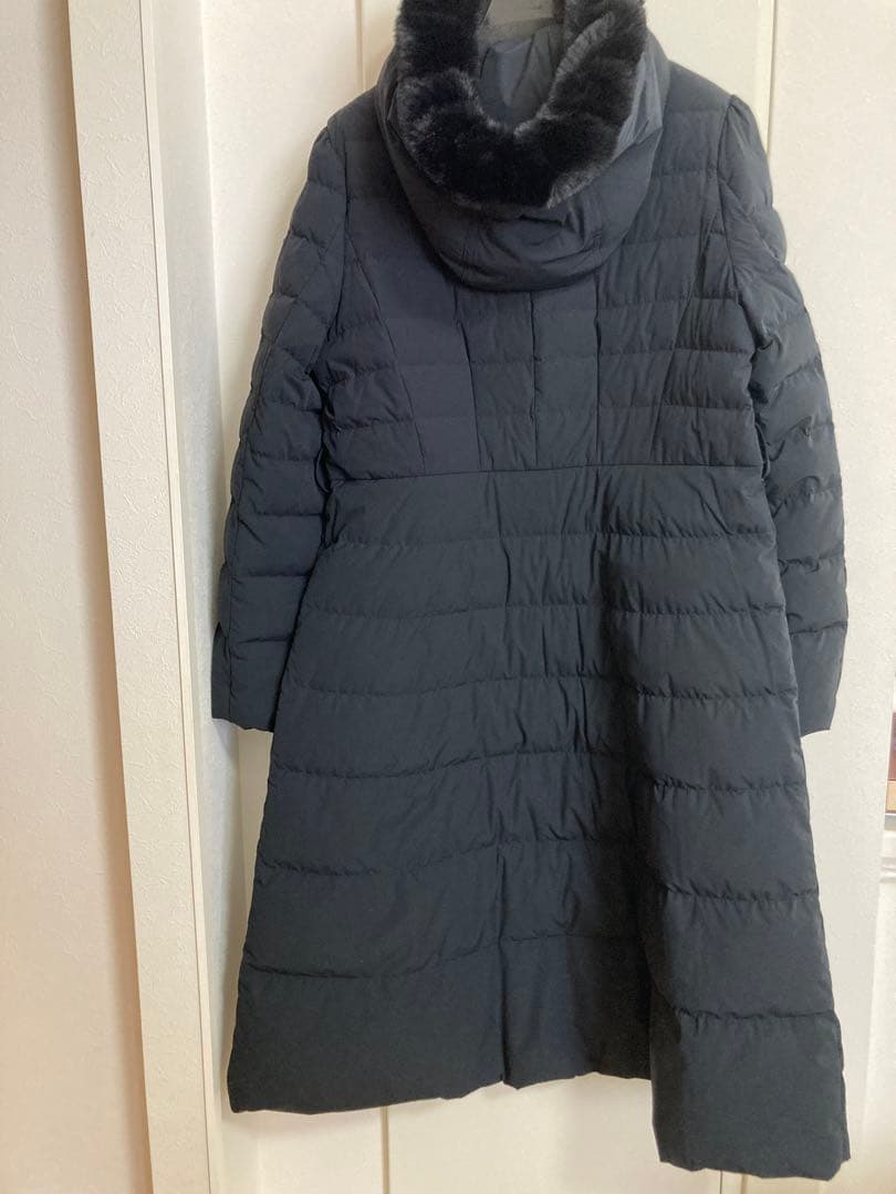 専用です☆新品カタログ掲載品お色違いエムズグレイシー　ダウンコート　42