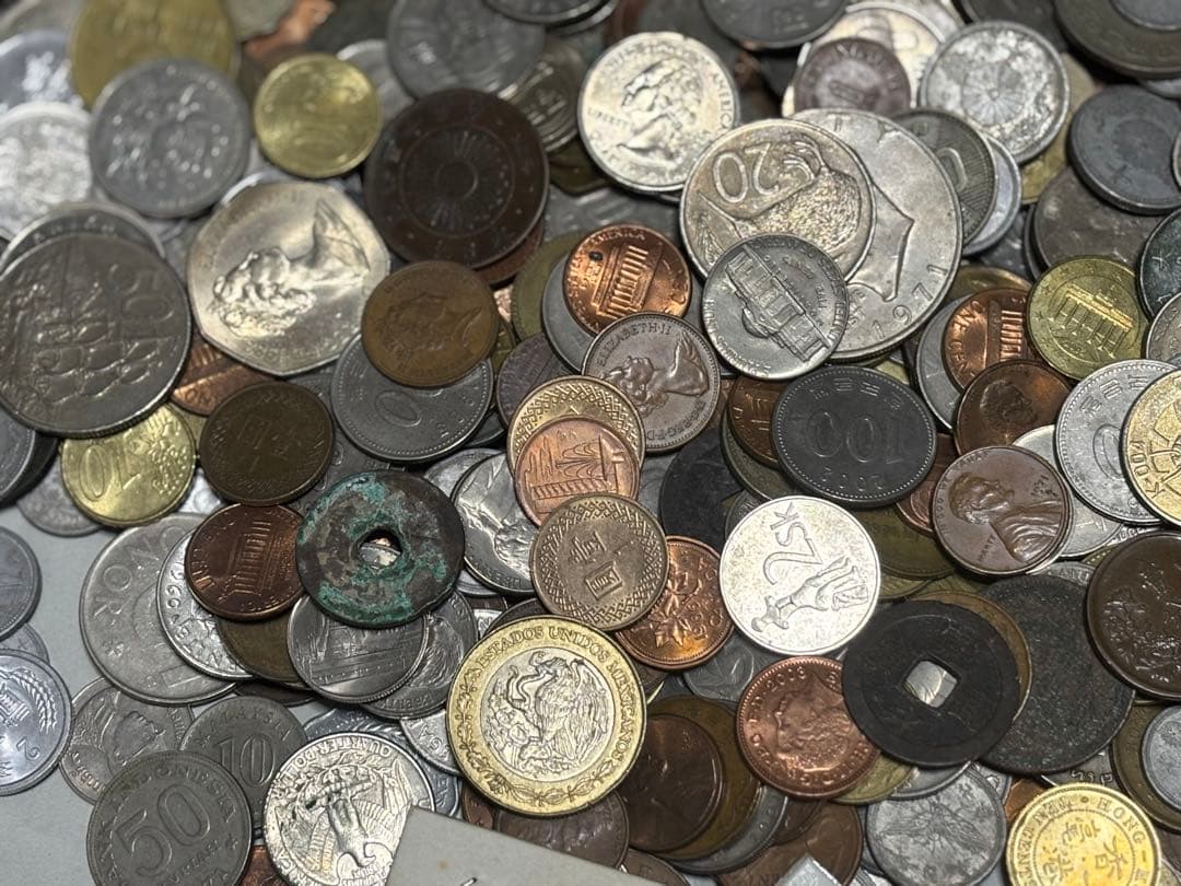 ミ*モ様 古銭　外国　メダル　記念硬貨　穴銭　まとめて　約4.7キロ