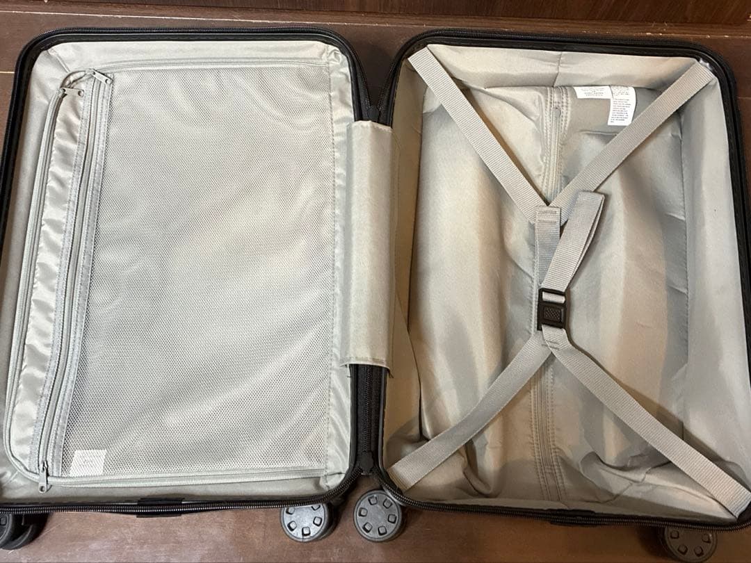 Katsuhiko Maekawa 無印良品ハードキャリーケース　36L