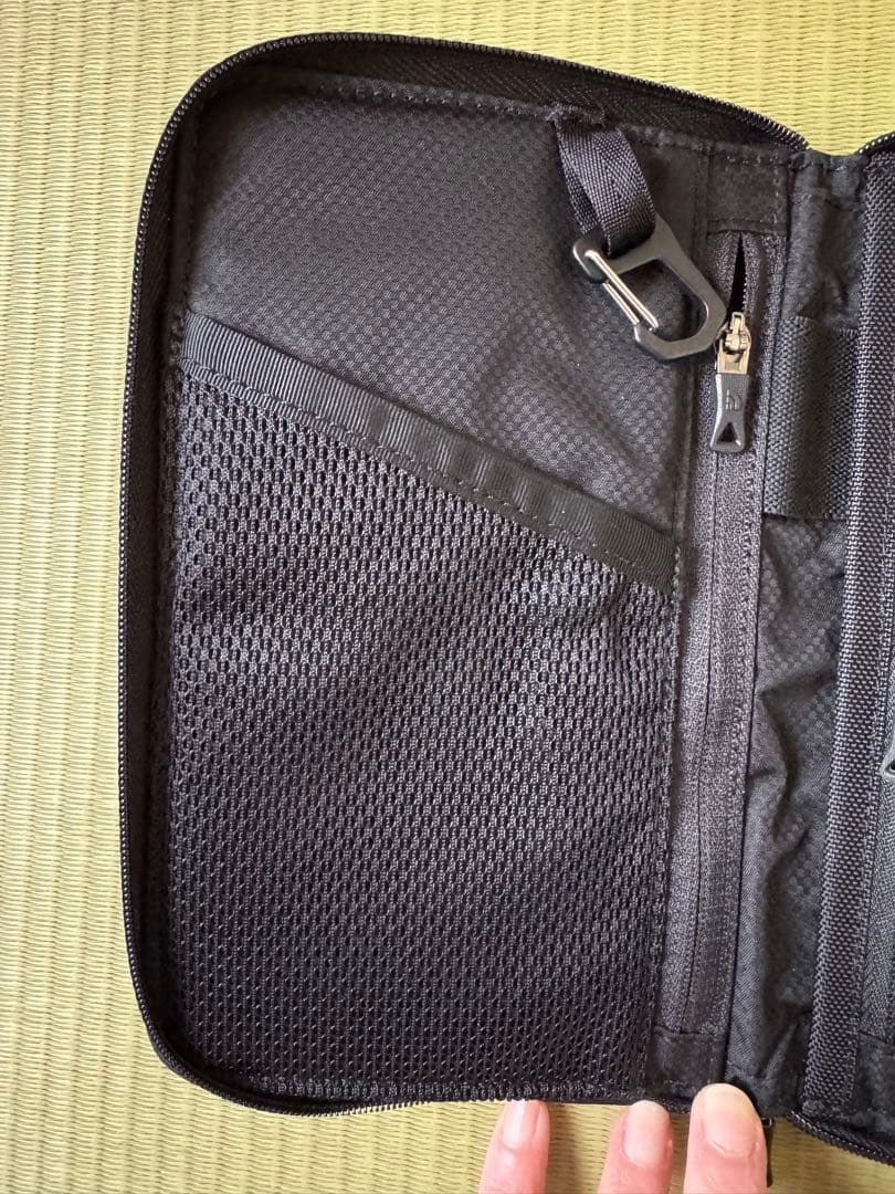 THE NORTH FACE シャトルトラベルオーガナイザー／ポーチ